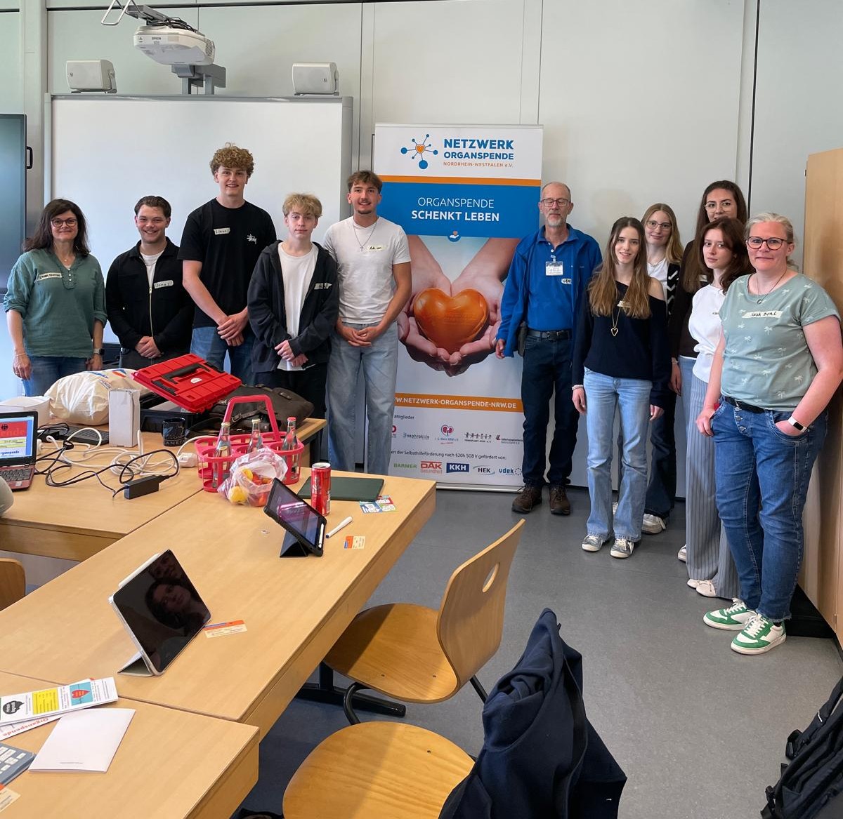250 Organspendeausweise beim Schulfest erstellt